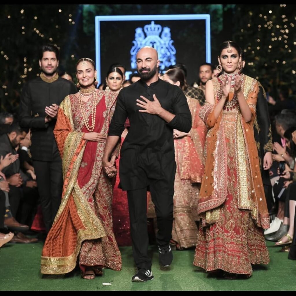 Top 10 Pakistani Fashion Designers